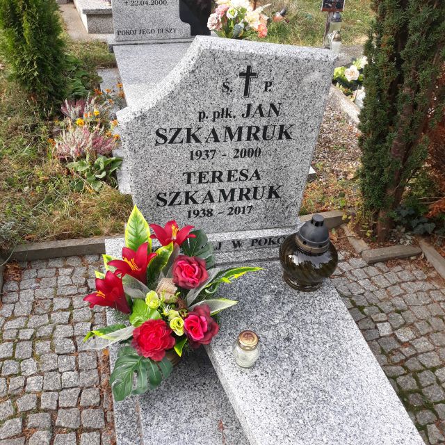 Teresa Szkamruk 1938 Szklarska Poręba - Grobonet - Wyszukiwarka osób pochowanych