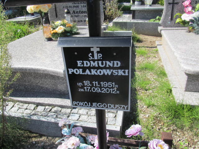 Edmund Polakowski 1951 Szklarska Poręba - Grobonet - Wyszukiwarka osób pochowanych