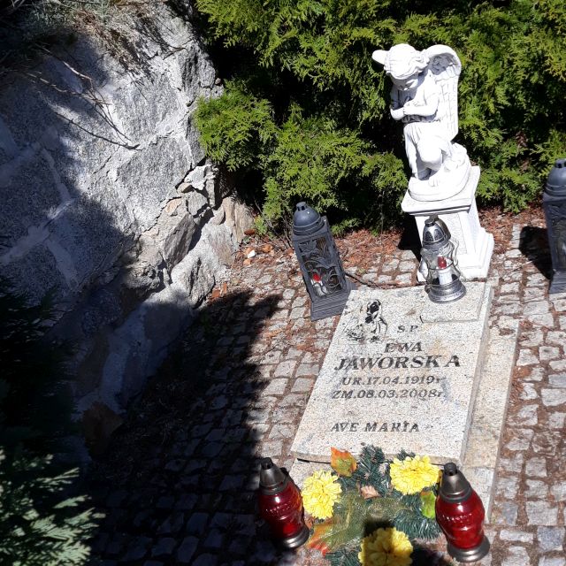 Ewa JAWORSKA 1919 Szklarska Poręba - Grobonet - Wyszukiwarka osób pochowanych