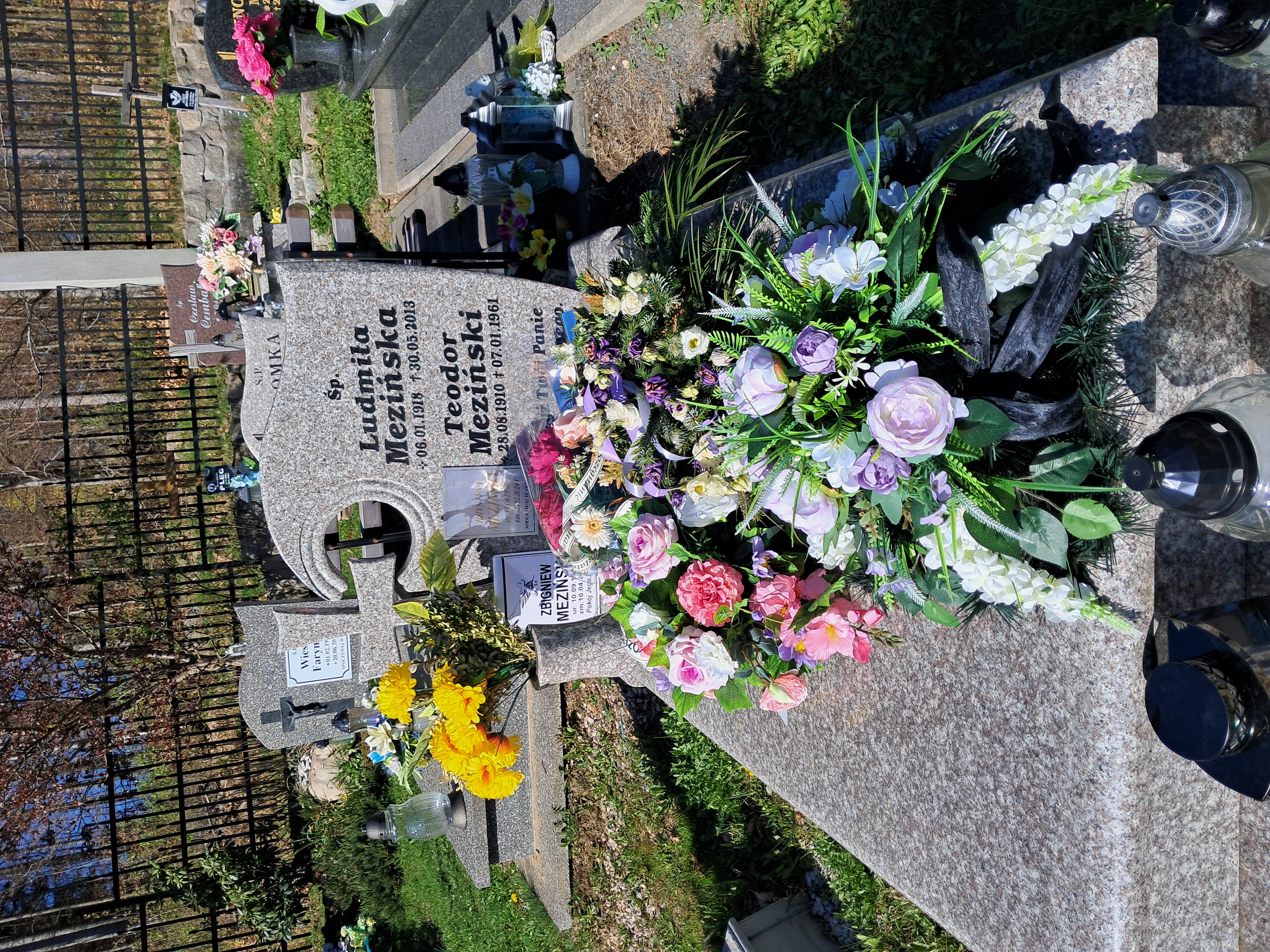 Grób Zbigniew Meziński
